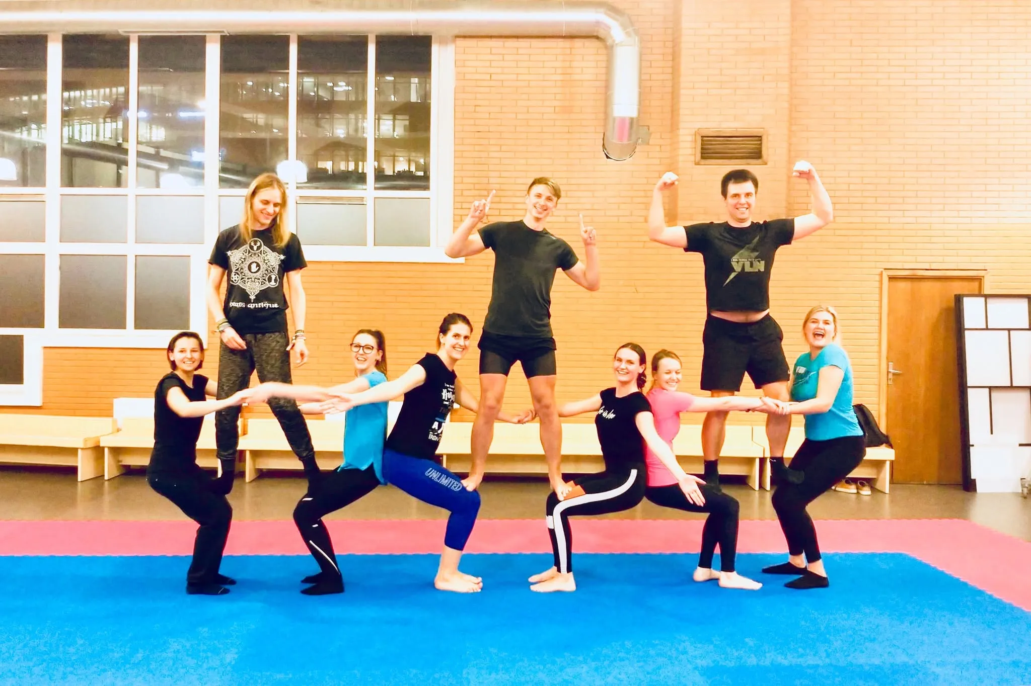 AcroYoga United class
